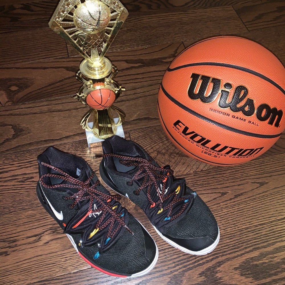 Youth Kyrie Irving “Friends” shoes